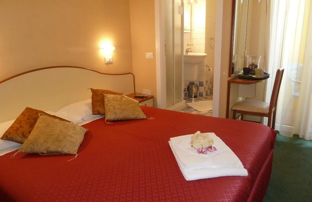 Hotel Crosal-1